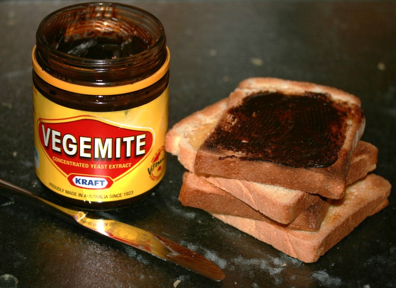 غذاهایی که مزه استرالیا میده! 3 Vegemite1